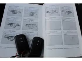 Toyota Yaris 1.5 Hybrid Premium thumbnail 30