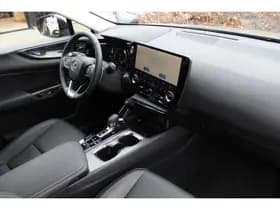 Lexus NX 450h+ AWD Luxury Line thumbnail 2