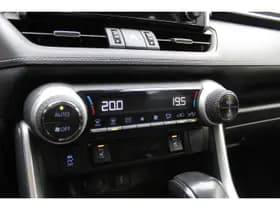 Toyota RAV4 2.5 Hybrid AWD Style Bi-Tone thumbnail 18