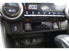 Toyota RAV4 2.5 Hybrid AWD Style Bi-Tone thumbnail 20