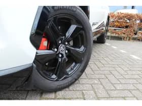 Toyota RAV4 2.5 Hybrid AWD Style Bi-Tone thumbnail 23