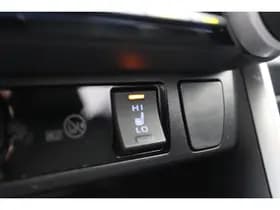 Toyota RAV4 2.5 Hybrid AWD Style Bi-Tone thumbnail 5