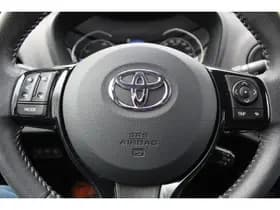 Toyota Yaris 1.5 Hybrid Dynamic thumbnail 17