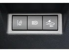 Toyota Yaris 1.5 Hybrid Dynamic thumbnail 22