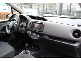Toyota Yaris 1.5 Hybrid Dynamic thumbnail 6