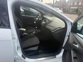 Ford Focus Wagon 1.5 ST-Line, Apple Carplay/Android,Stuurverwarming,Stoelverwarming,Achteruitrij camera,Trekhaak thumbnail 28