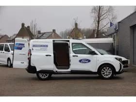 Ford Transit Courier 1.5 100pk Trend 'Frozen White' DEMO Frozen thumbnail 9