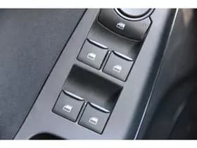 Ford Fiesta 1.0 EcoBoost Hybrid 125pk Titanium 'Agate Black Metallic' Agate Black Metallic thumbnail 17