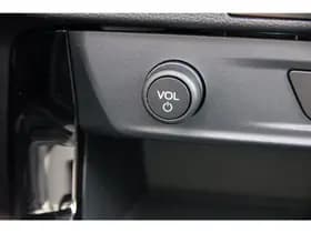 Ford Puma Gen-E Premium 0,99% rente! € 3.000 voordeel! Kom proefrijden! Solar Silver thumbnail 17