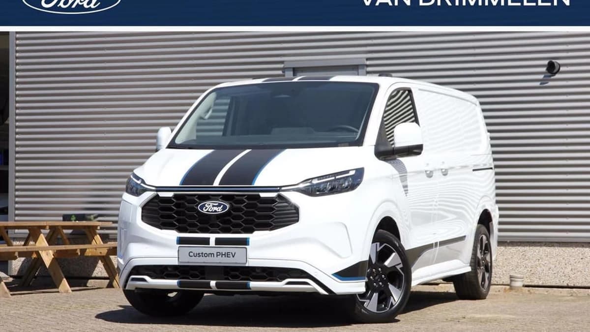 Ford Transit Custom GB 2.5 PHEV 233pk L1H1 320 CVT Sport Frozen White — foto 1