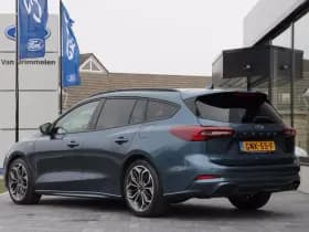 Ford Focus Wagon 1.0 EcoBoost Hybrid 155pk Powershift ST-Line X I 18"I blauw thumbnail 4