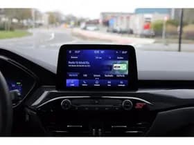 Ford Kuga 2.5 PHEV e-CVT 225pk ST-Line X I Trekhaak I NL auto Lucid Red thumbnail 13