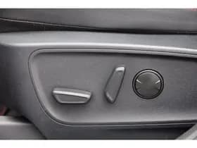 Ford Kuga 2.5 PHEV e-CVT 225pk ST-Line X I Trekhaak I NL auto Lucid Red thumbnail 27