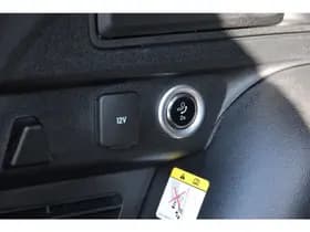 Ford Kuga 2.5 PHEV 243pk e-CVT Active X Solar Silver Metallic thumbnail 13