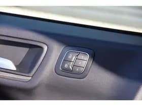 Ford Kuga 2.5 PHEV 243pk e-CVT Active X Solar Silver Metallic thumbnail 27