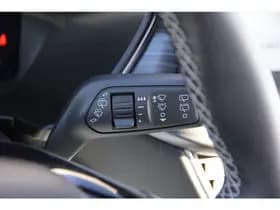 Ford Kuga 2.5 PHEV 243pk e-CVT Active X Solar Silver Metallic thumbnail 32