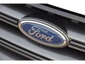 Ford Kuga 1.5 EcoBoost 120PK 2WD ST Line | Trekhaak | Clima | Cruise | 19 inch | Nieuwe motor! Moondust thumbnail 8