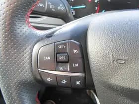 Ford Focus thumbnail 18