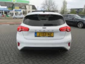 Ford Focus thumbnail 46