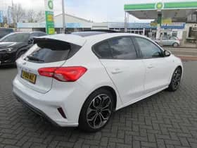 Ford Focus thumbnail 10