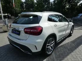 Mercedes-Benz GLA-klasse 45 AMG 4Matic 381PK Premium thumbnail 2
