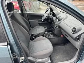 Ford Fiesta 1.4 16V First Edition 5drs thumbnail 11