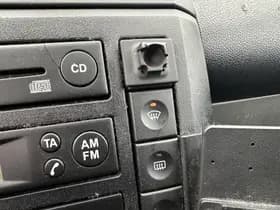 Ford Fiesta 1.4 16V First Edition 5drs thumbnail 18