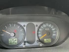 Ford Fiesta 1.4 16V First Edition 5drs thumbnail 19