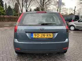Ford Fiesta 1.4 16V First Edition 5drs thumbnail 8