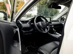 Toyota RAV4 2.5 Hybrid Executive Automaat AWD | Blind Spot Detection | Apple Carplay/ Android Auto | Stoelgeheugen | Camera | Climate | Crui thumbnail 2