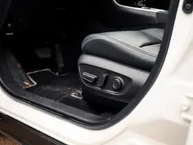 Toyota RAV4 2.5 Hybrid Executive Automaat AWD | Blind Spot Detection | Apple Carplay/ Android Auto | Stoelgeheugen | Camera | Climate | Crui thumbnail 29