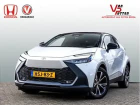 Toyota C-HR 1.8 Full Hybrid First Edition | Bi-Tone | Apple carplay | Stoel en Stuurverwarming | PDC | Navigatie | Adaptieve cruise | Achter