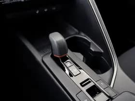 Toyota C-HR 1.8 Full Hybrid First Edition | Bi-Tone | Apple carplay | Stoel en Stuurverwarming | PDC | Navigatie | Adaptieve cruise | Achter thumbnail 8