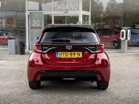 Toyota Yaris 1.5 Hybrid Style Bi-Tone | Climate control | Automaat | Adaptive cruise control | Achteruitrijcamera | 4 Seizoenen banden | 10 j thumbnail 11