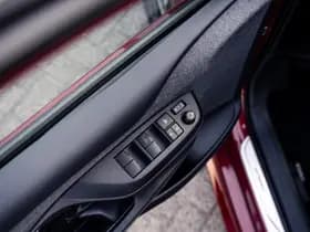 Toyota Yaris 1.5 Hybrid Style Bi-Tone | Climate control | Automaat | Adaptive cruise control | Achteruitrijcamera | 4 Seizoenen banden | 10 j thumbnail 18