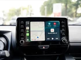 Toyota Yaris 1.5 Hybrid Style Bi-Tone | Climate control | Automaat | Adaptive cruise control | Achteruitrijcamera | 4 Seizoenen banden | 10 j thumbnail 19