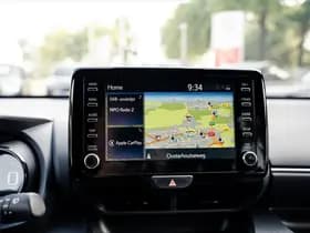 Toyota Yaris 1.5 Hybrid Style Bi-Tone | Climate control | Automaat | Adaptive cruise control | Achteruitrijcamera | 4 Seizoenen banden | 10 j thumbnail 22