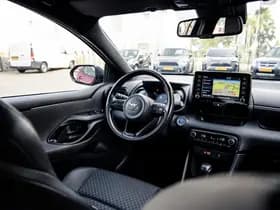 Toyota Yaris 1.5 Hybrid Style Bi-Tone | Climate control | Automaat | Adaptive cruise control | Achteruitrijcamera | 4 Seizoenen banden | 10 j thumbnail 33