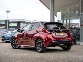 Toyota Yaris 1.5 Hybrid Style Bi-Tone | Climate control | Automaat | Adaptive cruise control | Achteruitrijcamera | 4 Seizoenen banden | 10 j thumbnail 5