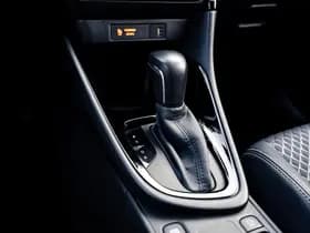 Toyota Yaris 1.5 Hybrid Style Bi-Tone | Climate control | Automaat | Adaptive cruise control | Achteruitrijcamera | 4 Seizoenen banden | 10 j thumbnail 8