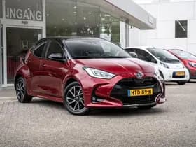 Toyota Yaris 1.5 Hybrid Style Bi-Tone | Climate control | Automaat | Adaptive cruise control | Achteruitrijcamera | 4 Seizoenen banden | 10 j thumbnail 9