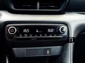 Toyota Yaris 1.5 Hybrid Style Bi-Tone | Climate control | Automaat | Adaptive cruise control | Achteruitrijcamera | 10 jaar garantie thumbnail 17