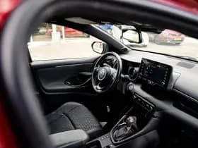 Toyota Yaris 1.5 Hybrid Style Bi-Tone | Climate control | Automaat | Adaptive cruise control | Achteruitrijcamera | 10 jaar garantie thumbnail 24