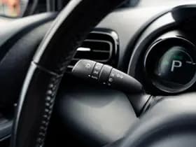 Toyota Yaris 1.5 Hybrid Style Bi-Tone | Climate control | Automaat | Adaptive cruise control | Achteruitrijcamera | 10 jaar garantie thumbnail 26