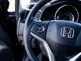 Honda Jazz 1.3 i-VTEC Trend Automaat | Airco | Cruise control | All Season banden | Stoelverwarming | PDC achter | Handsfree bellen thumbnail 14