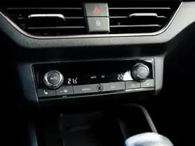 Škoda Kamiq 1.0 TSI Greentech Business Edition Automaat | All Season banden | Navigatie | Stoelverwarming | Elektrisch achterklep | Cruise c thumbnail 19