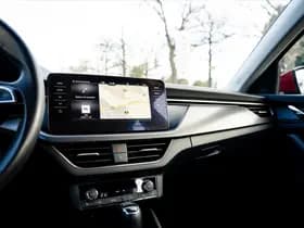 Škoda Kamiq 1.0 TSI Greentech Business Edition Automaat | All Season banden | Navigatie | Stoelverwarming | Elektrisch achterklep | Cruise c thumbnail 4