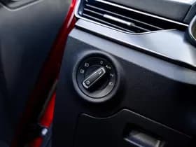 Škoda Kamiq 1.0 TSI Greentech Business Edition Automaat | All Season banden | Navigatie | Stoelverwarming | Elektrisch achterklep | Cruise c thumbnail 35