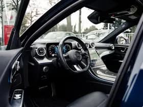 Mercedes-Benz C-Klasse Estate C300e Plug-In Hybrid AMG Line | BTW auto | Volle auto | Pano-dak | HUD | Trekhaak | Sfeerverlichting | Burmester | Memory thumbnail 2