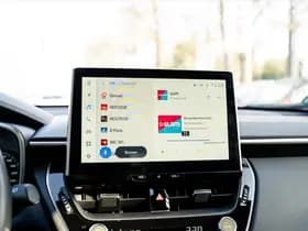 Toyota Corolla Cross 2.0 Full Hybrid Dynamic Automaat | Panoramadak | All Season banden | Adaptieve cruisecontrol | Stuurverwarming | Stoelverwarming thumbnail 27